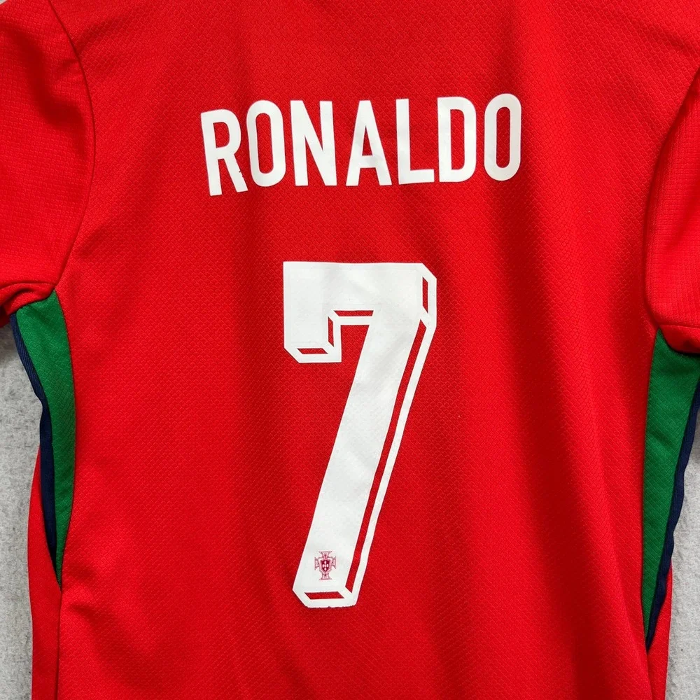 Ronaldo 7 Portugal Nike Soccer Jersey Boys Small Red Football Shirt Sportswear
